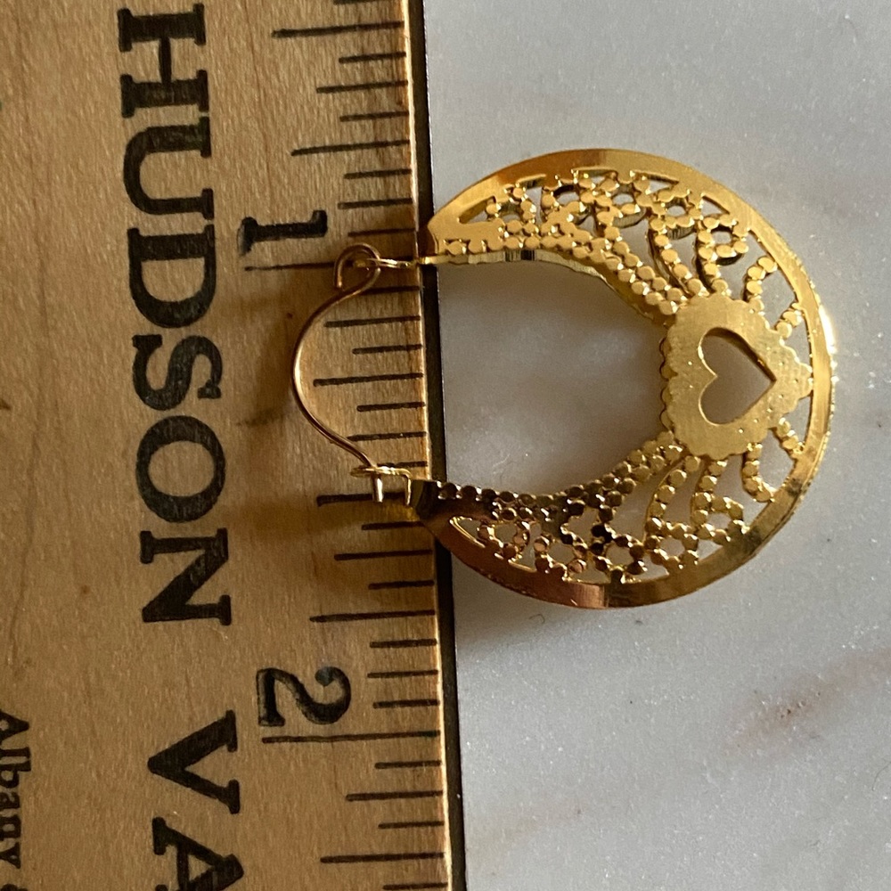 14K Yellow Gold Heart Hoop pierced Earrings - Picture 8 of 11